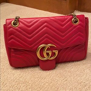 Gucci medium red marmont bag